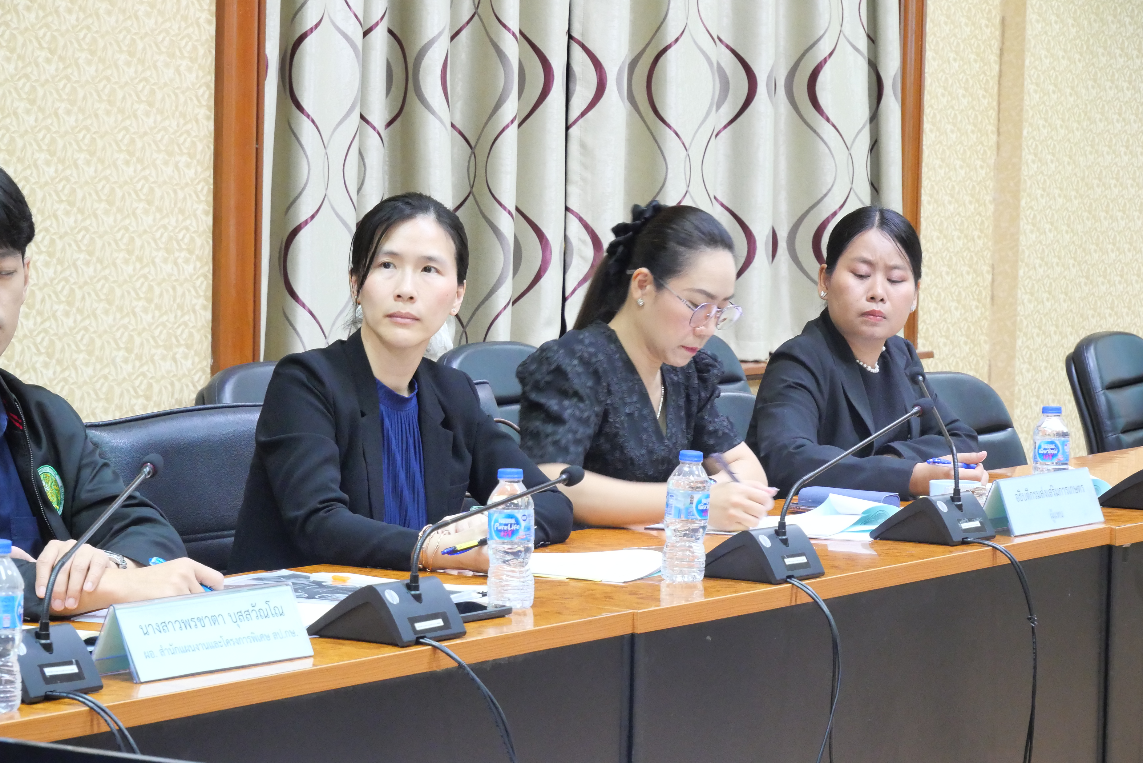 title - รองเลขาธิการ ส.ป.ก. ประชุมคณะทำงานสื่อสารกระทรวงเกษตรและสหกรณ์ ด้านการรับเรื่องร้องเรียนและแก้ไขปัญหาเกษตรกร ครั้งที่ 1/2569 